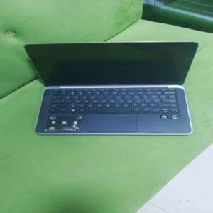 Dell XPS 13 core i7 , 8gb ram , 128gb SSD 13 screen size keyboard light