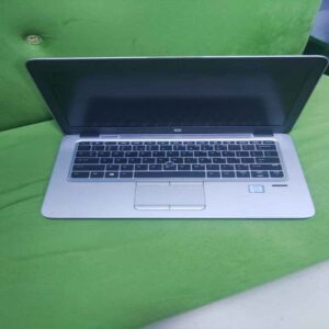 Hp ELITEBOOK 820 G3, core i5, 8gb ram , 256gb ssd, 12.5 screen size keyboard light