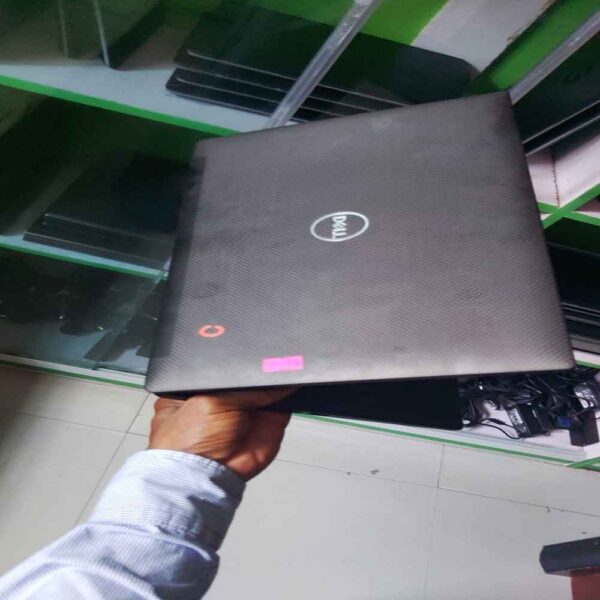 Dell latitude 7490 core i5, 8th gen 265gb SSD, 8gb Ram, 14 screen touch , keyboard light 2