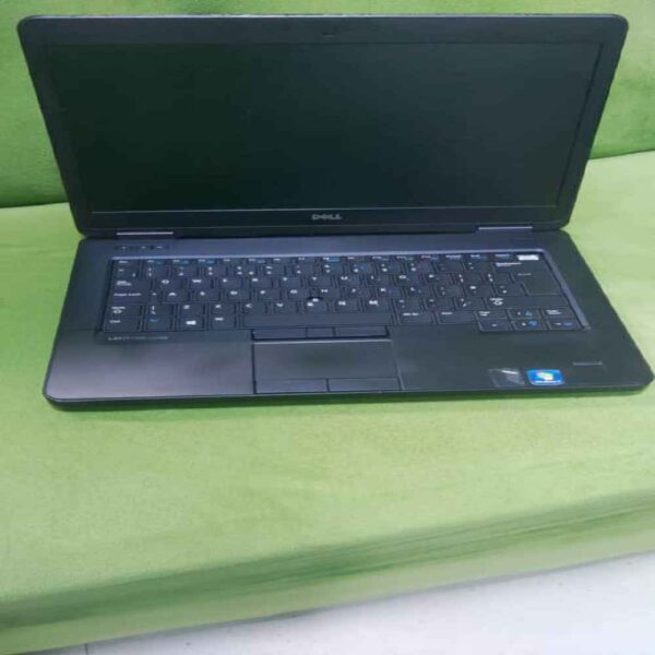 Dell latitude e5440 core i5, 4th gen, 5126gb SSD, 16gb ram 14 screen size,