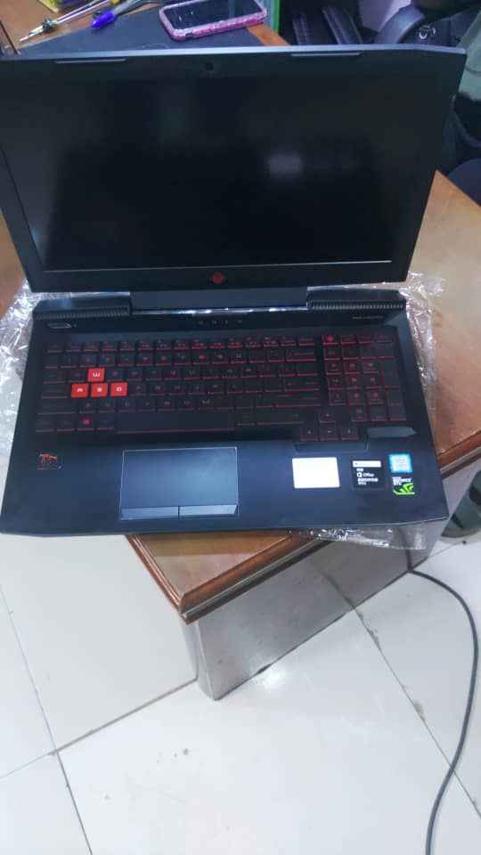 Hp Omen core i5, 7th gen, 512gb SSD, 16gb ram 15.6 screen size, 4gb dedicated Nvidia GeForce GTX graphics
